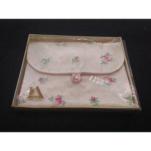 VTG Hervy assoc. NY fabric accordion embroidered Floral envelope for hosiery